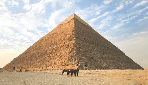 ピラミッドは宇宙人がつくった多目的施設？！歴史や謎をまとめみた